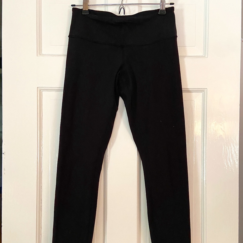 Lululemon black mid-rise leggings